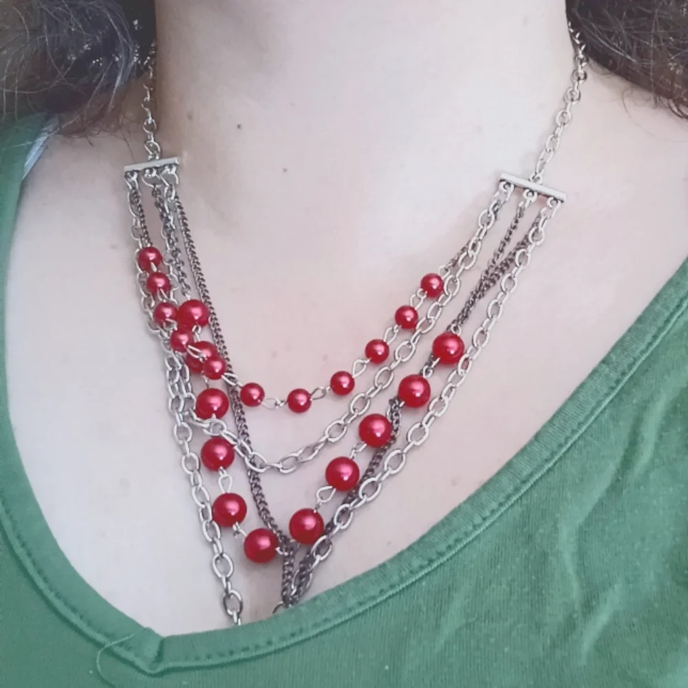 Fun necklace - Picture 1 of 3
